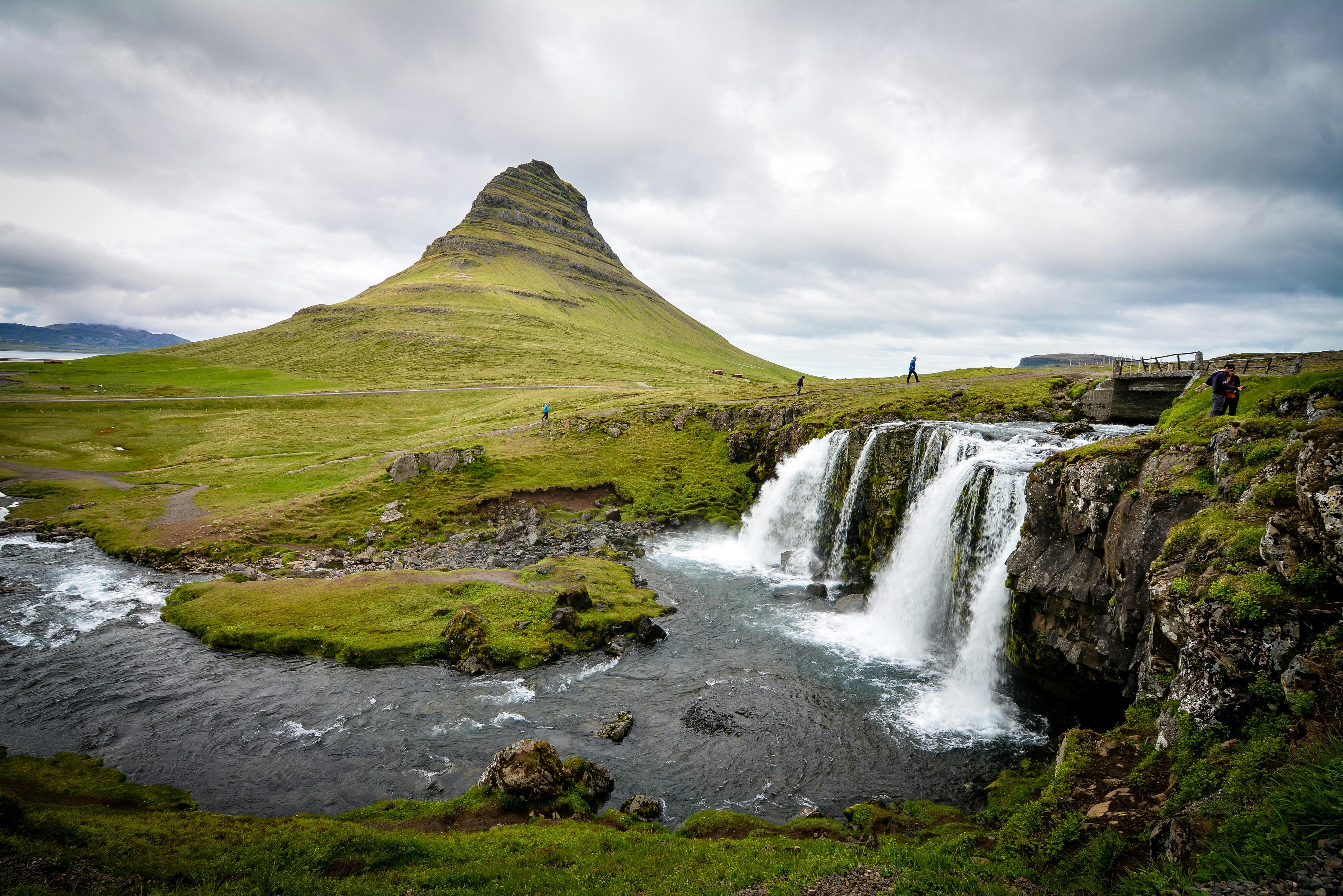 iceland waterfalls